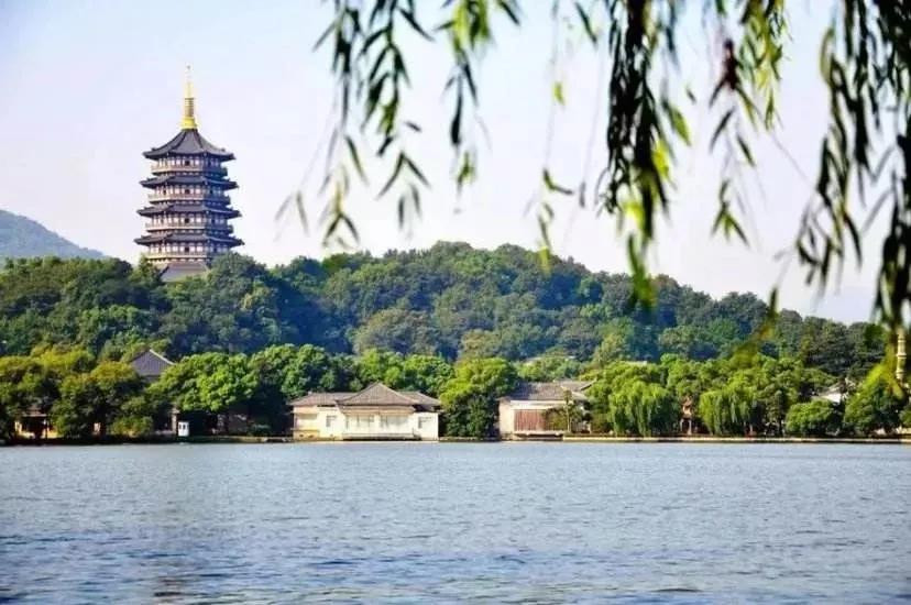新百乐门:用声音突破局限,让流行与复古互相碰撞